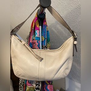 Rare Coach Tan Off White Leather Zipper Closure Hobo Shoulder Bag 8A01